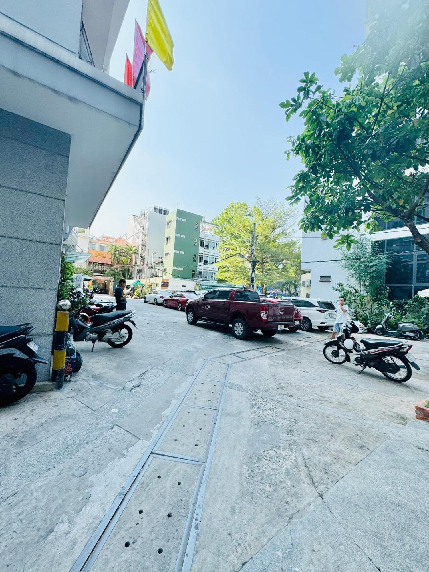 Emerald Apartments Ho Chi Minh City Exterior photo